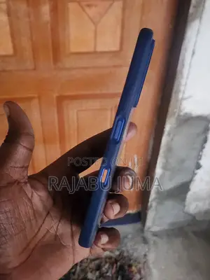 New Infinix Hot 70 128 GB Blue