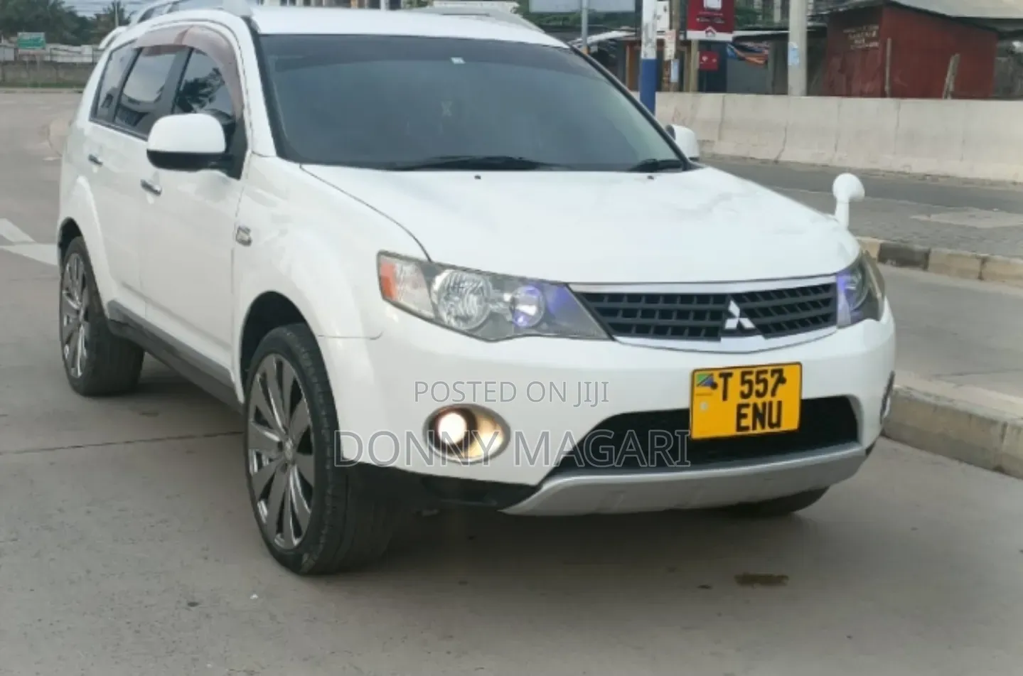 Mitsubishi Outlander 2010 White
