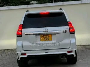 Toyota Land Cruiser Prado 2016 White