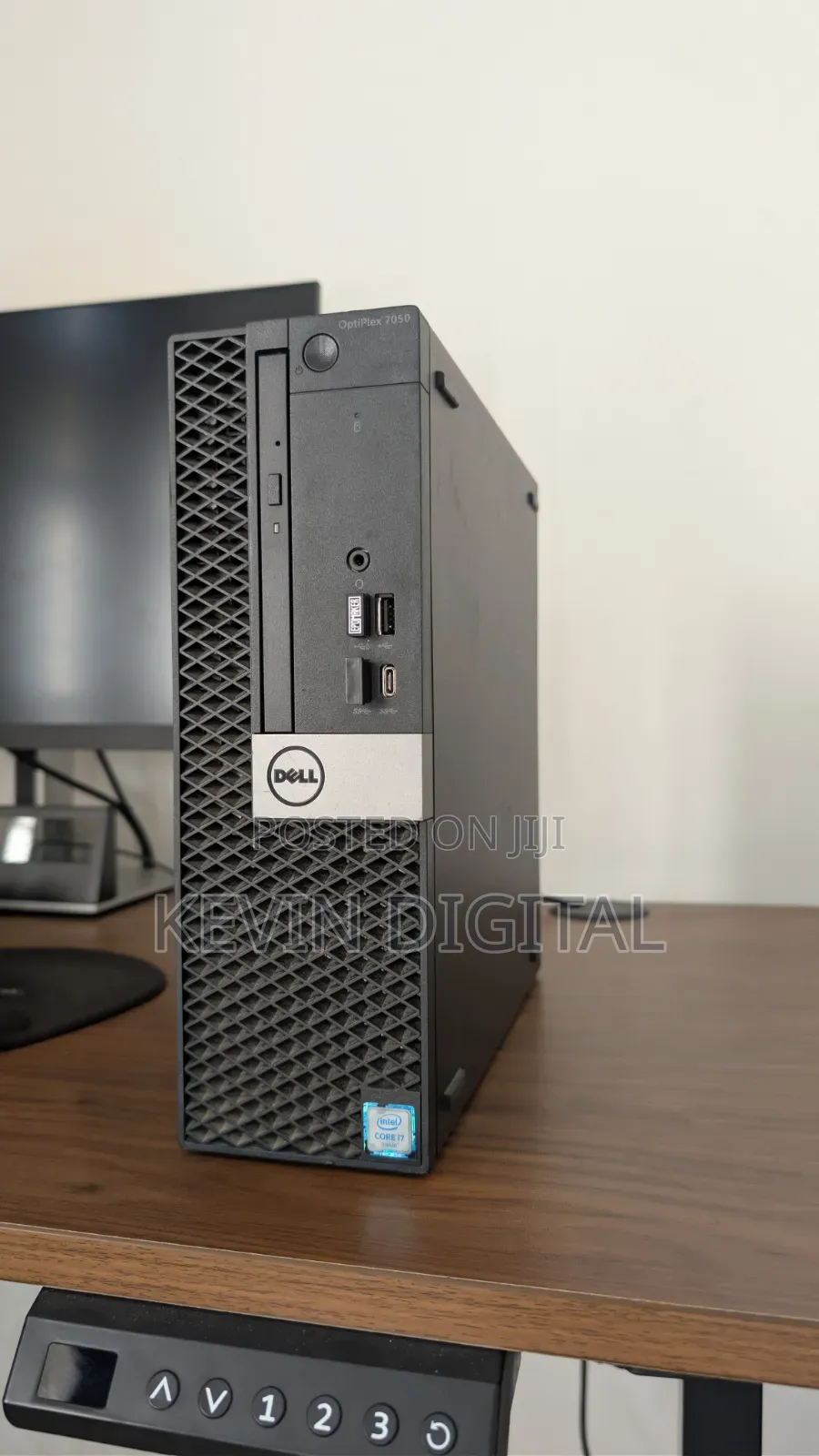 Desktop Computer Dell OptiPlex 7050 16GB Intel Core i7 SSD 1T
