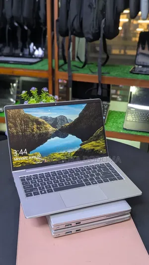 New Laptop HP EliteBook 645 G9 16GB AMD Ryzen 5 SSD 512GB