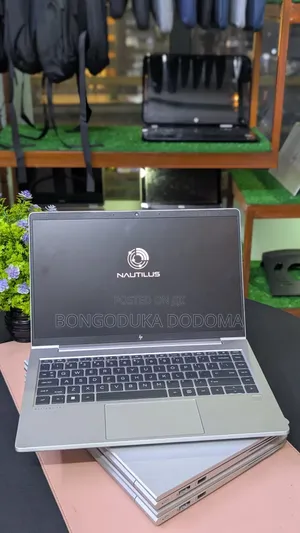 New Laptop HP EliteBook 645 G9 16GB AMD Ryzen 5 SSD 512GB
