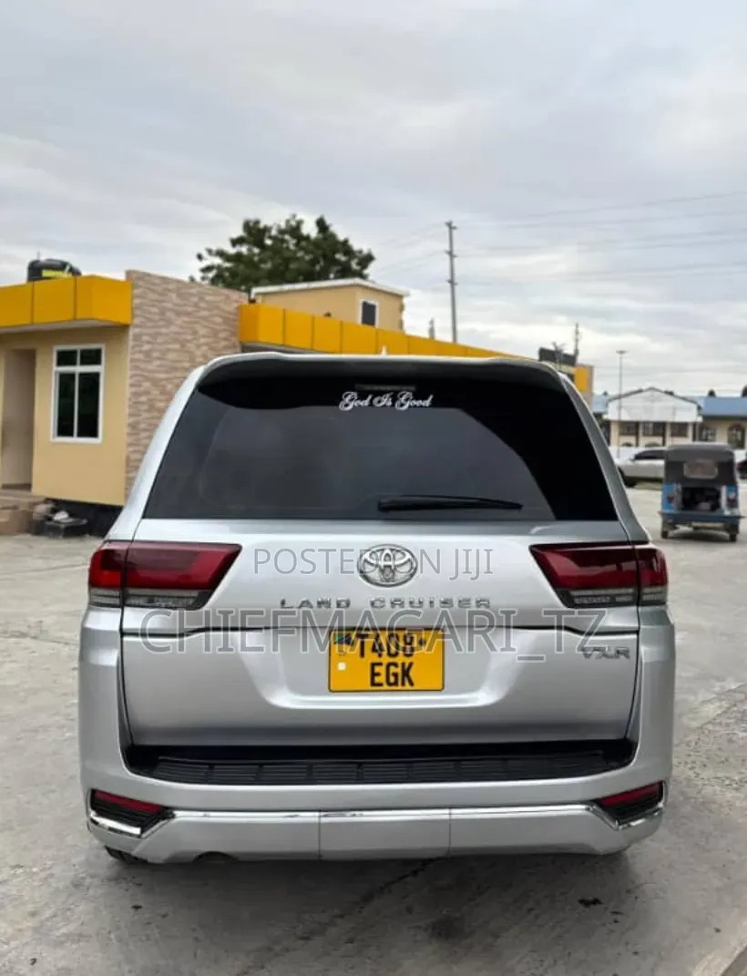 Toyota Land Cruiser 2017 Silver
