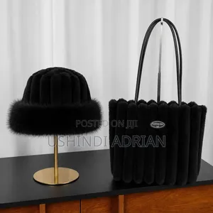 Kofia Na Handbags Sasa Zinapatikana Kwa Bei Ya TSH 30,000 Tu Kwa Oda.