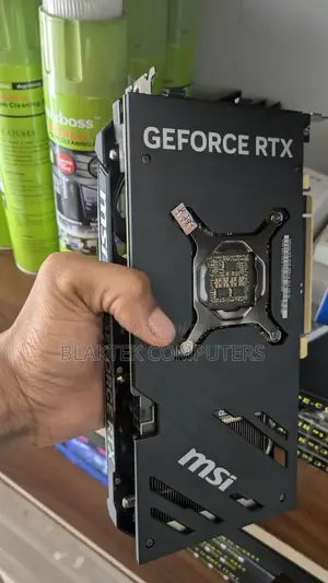 Geforce RTX 4070 Vram: 12gb GDDR 6x .