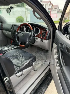 Toyota Hilux Surf 2008 Black