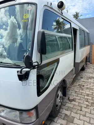 Toyota Coaster 2000 White