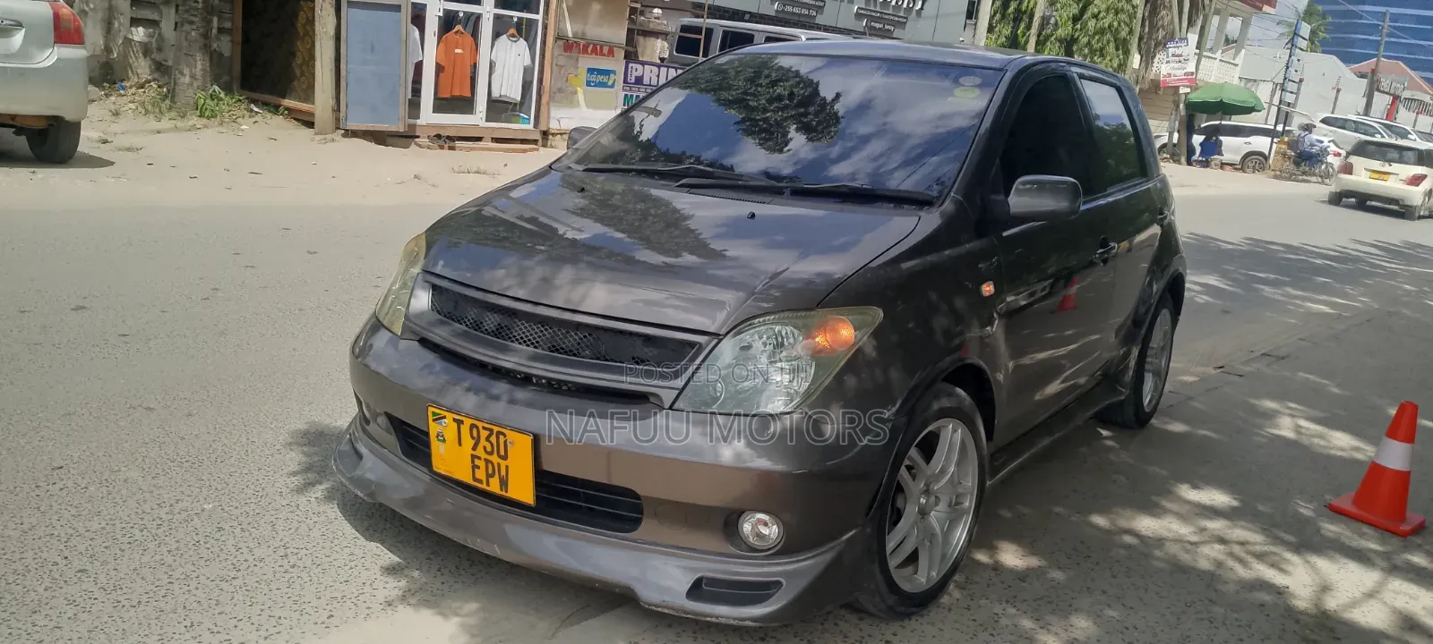 Toyota IST 2004 Gray