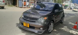 Toyota IST 2004 Gray