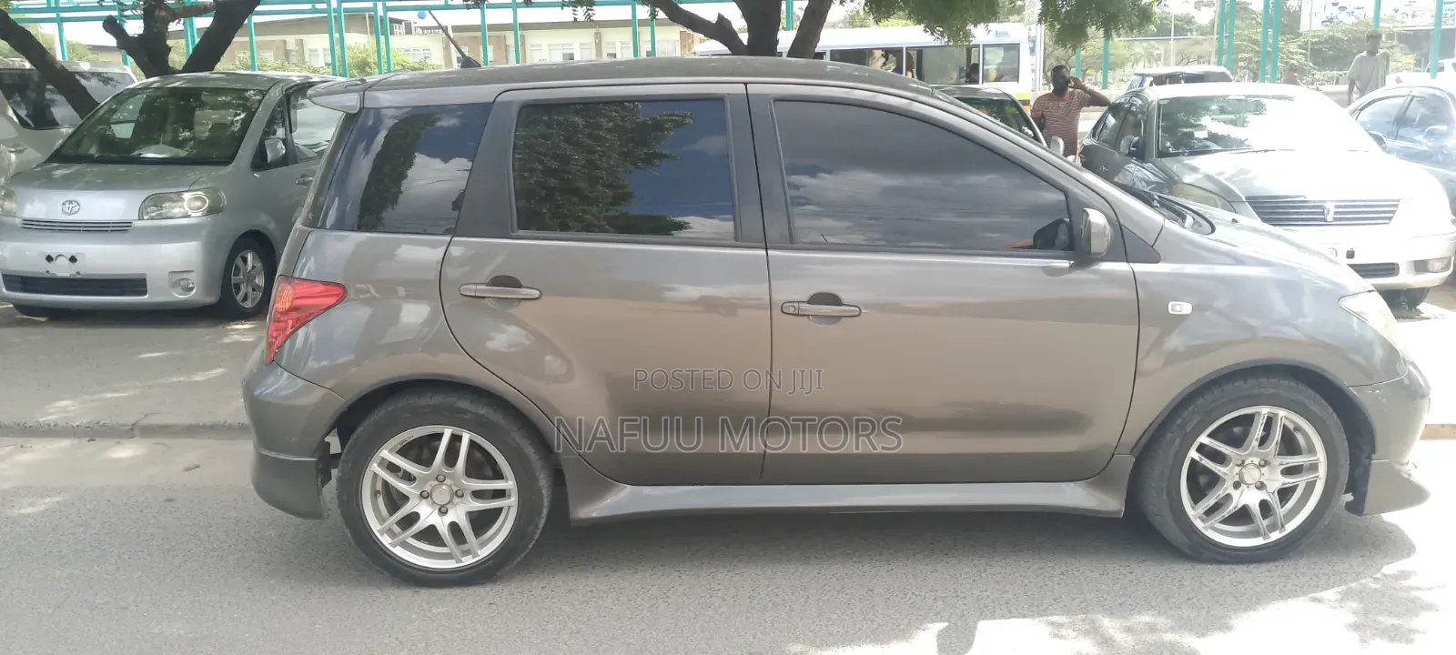 Toyota IST 2004 Gray