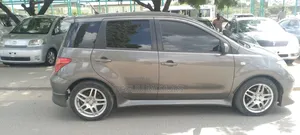 Toyota IST 2004 Gray
