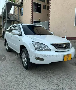 Toyota Harrier 2005 White