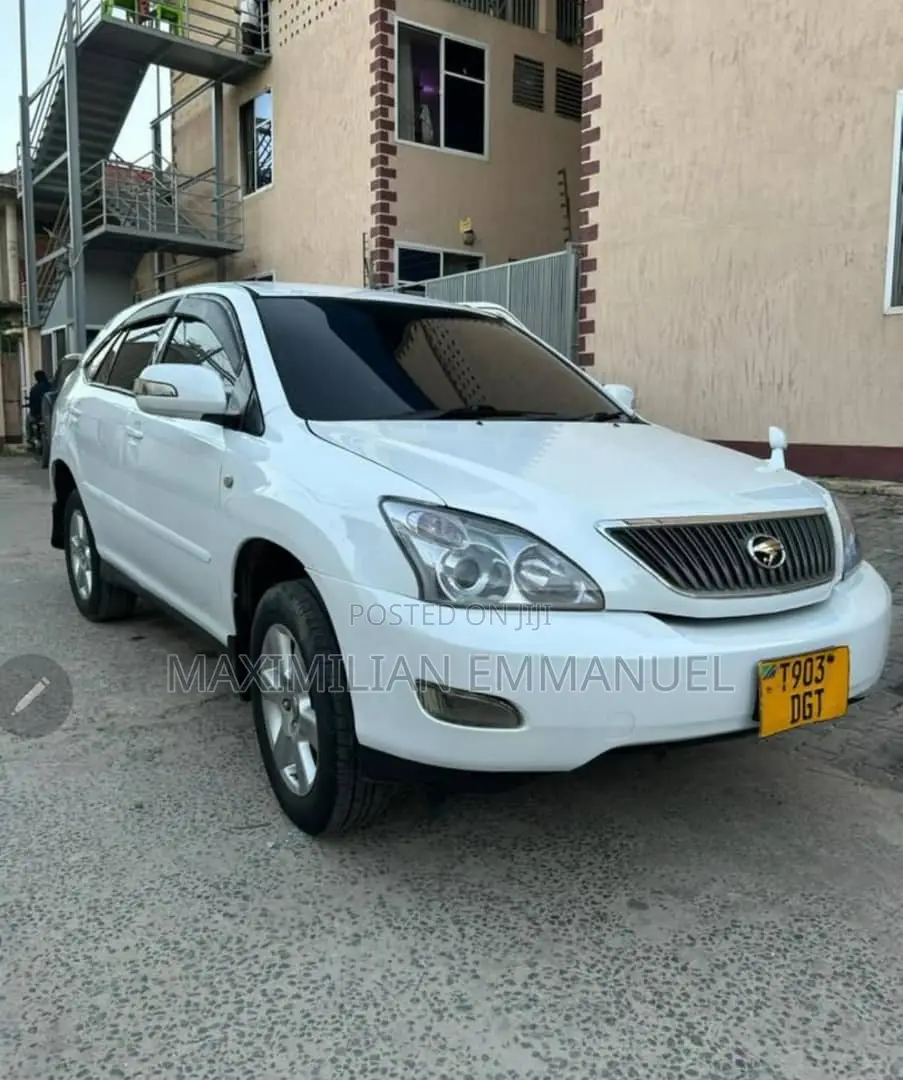 Toyota Harrier 2005 White