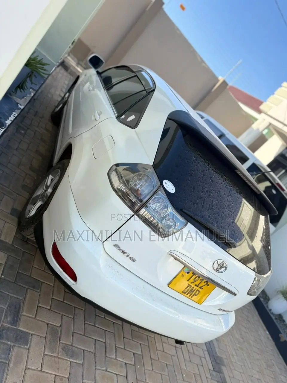 Toyota Harrier 2005 White