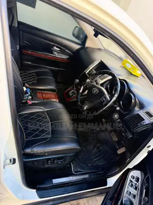 Toyota Harrier 2005 White