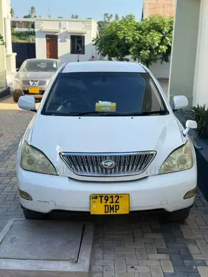 Toyota Harrier 2005 White