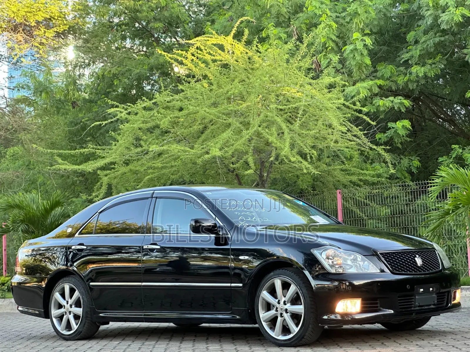 Toyota Crown Royale 2005 Black