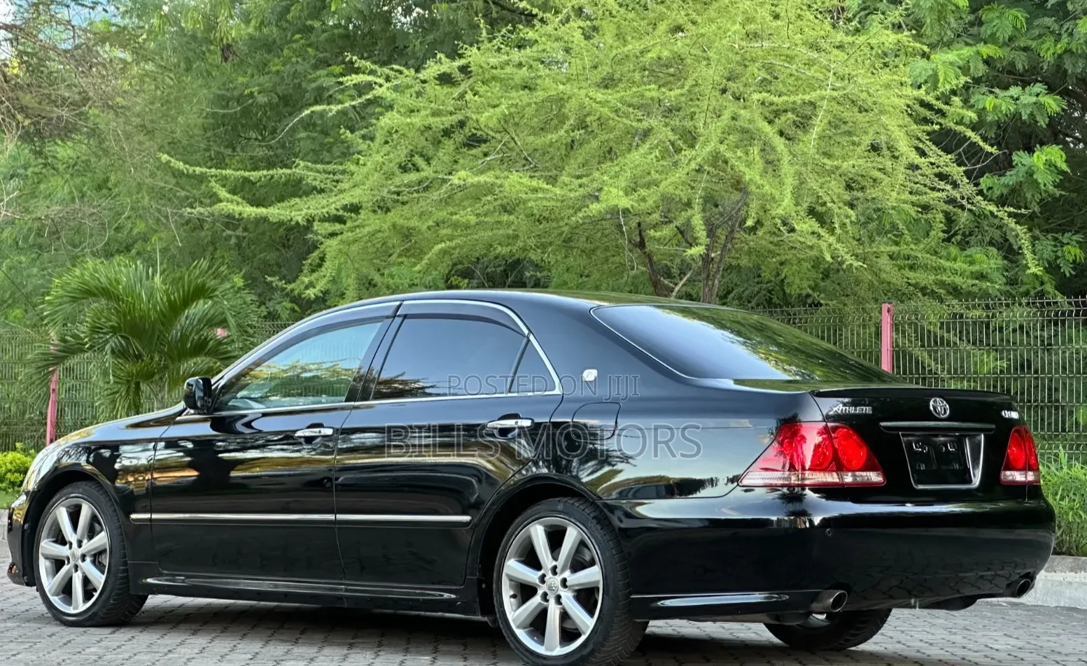 Toyota Crown Royale 2005 Black