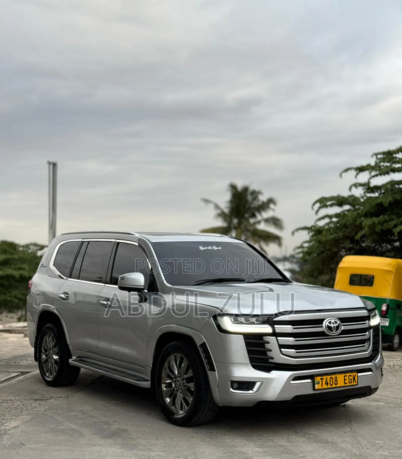 Toyota Land Cruiser 2023 Silver