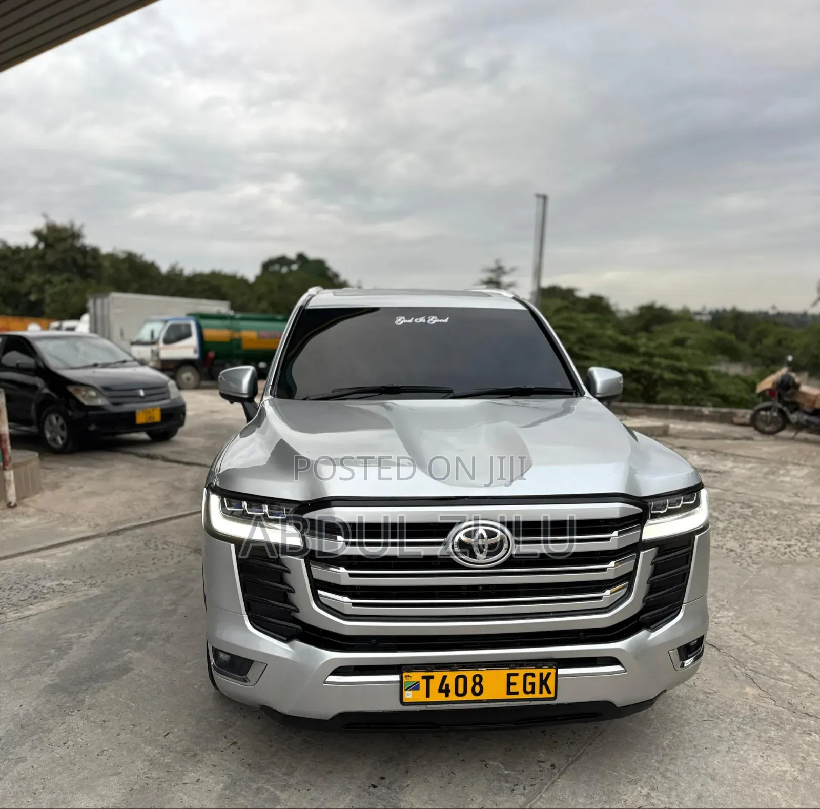 Toyota Land Cruiser 2023 Silver