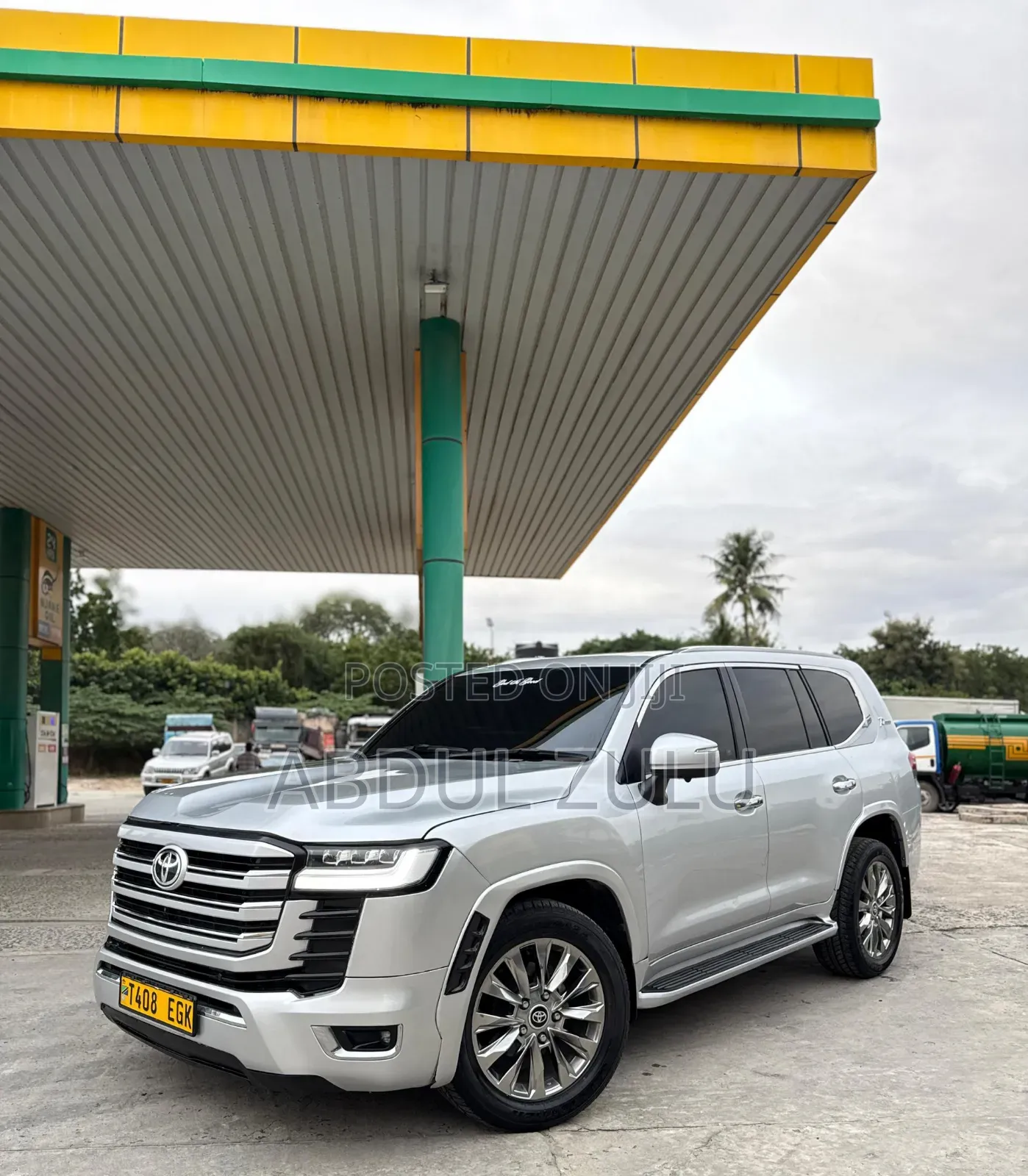 Toyota Land Cruiser 2023 Silver