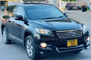 Toyota Vanguard 2011 Black