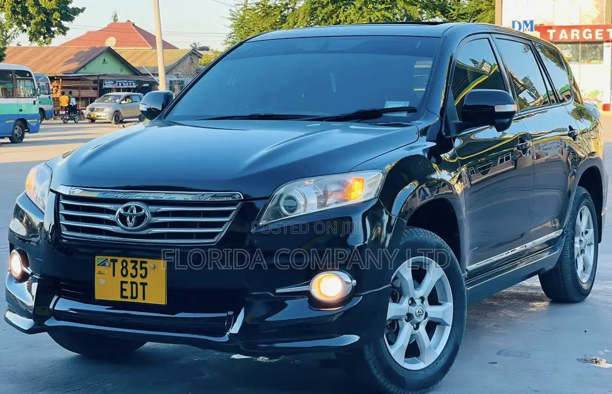 Toyota Vanguard 2011 Black
