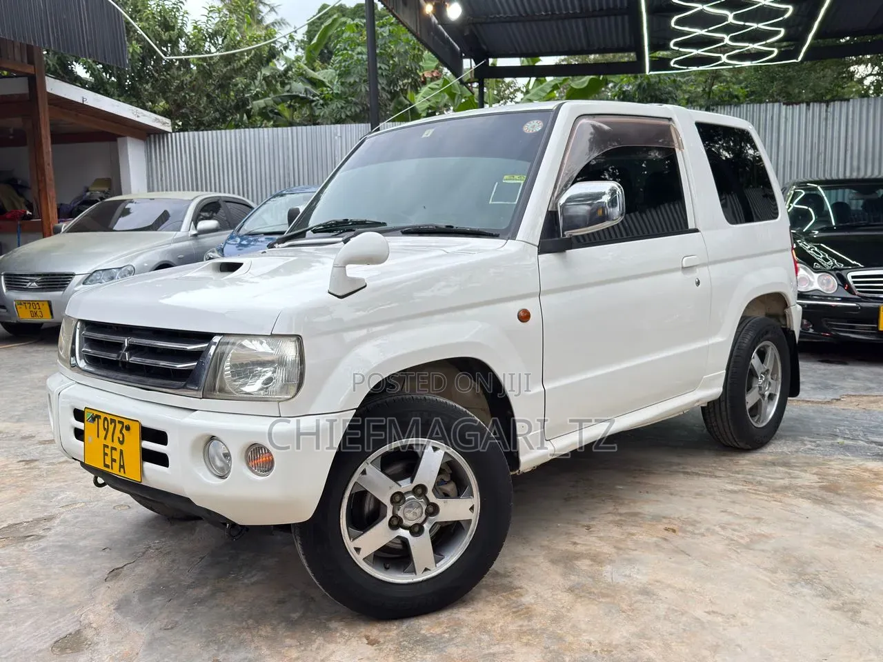 Mitsubishi Pajero 2005 White