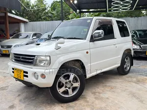 Mitsubishi Pajero 2005 White