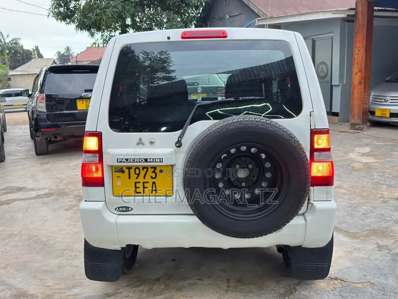 Mitsubishi Pajero 2005 White