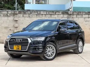 Audi Q7 2017 Black