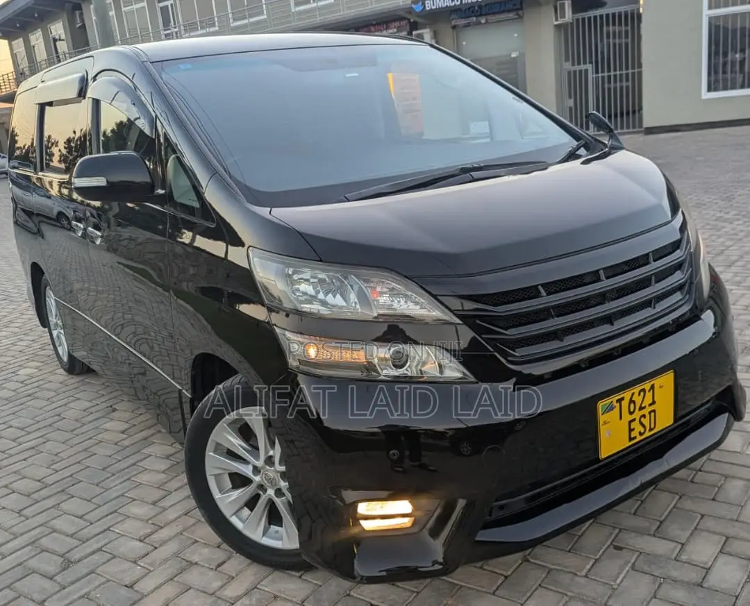Toyota Alphard 2.4 Hybrid AWD 2010 Black