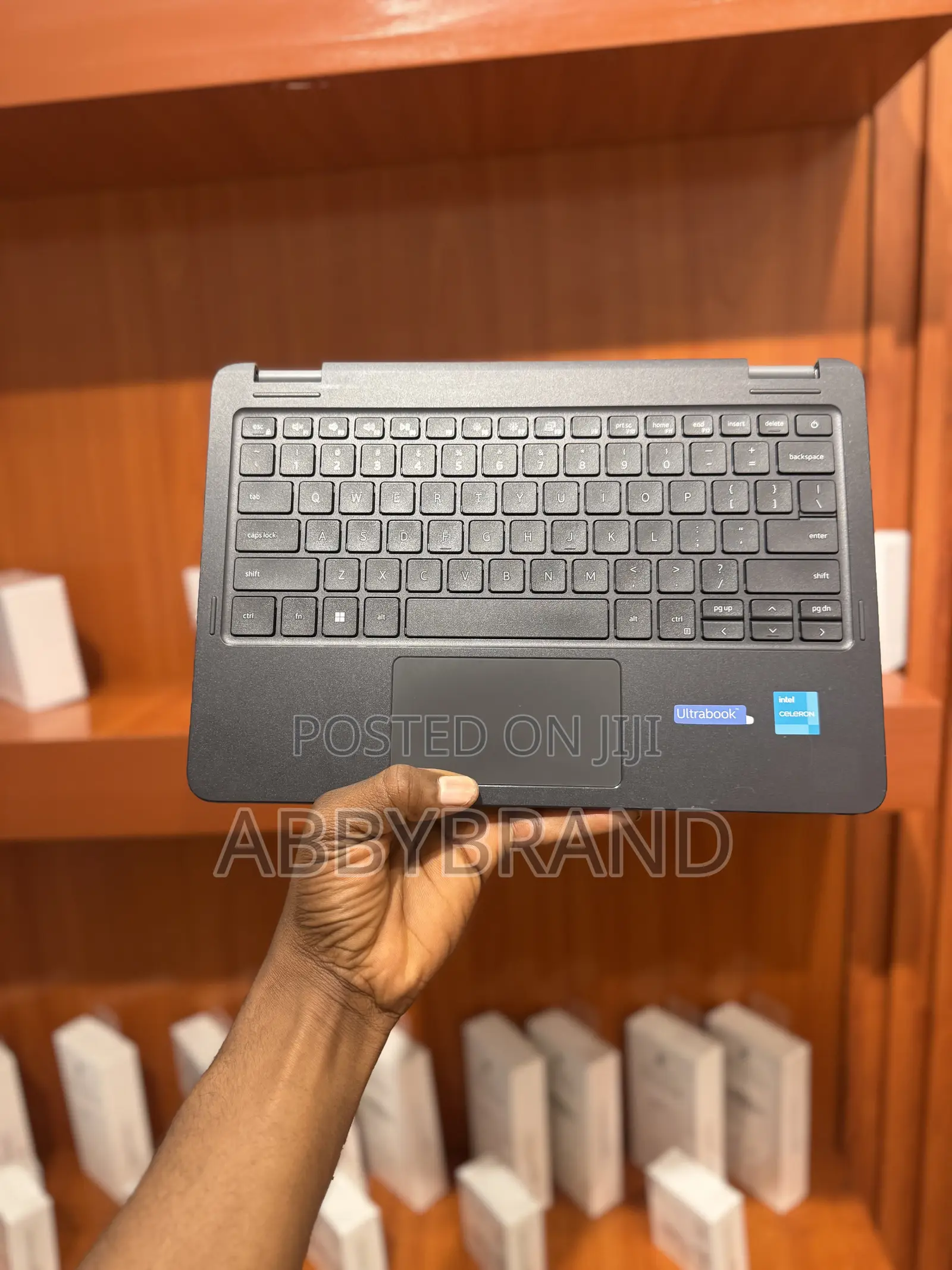 Laptop Dell Latitude 3120 4GB Intel SSD 128GB