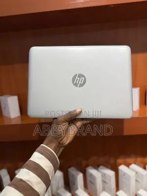 Laptop HP EliteBook 820 G3 8GB Intel Core i5 HDD 500GB