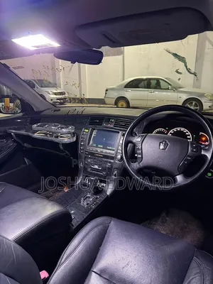 Toyota Crown 2006 Black