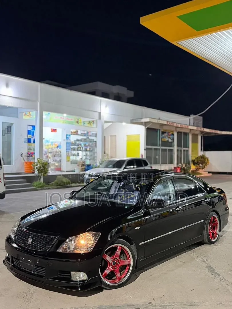 Toyota Crown 2006 Black