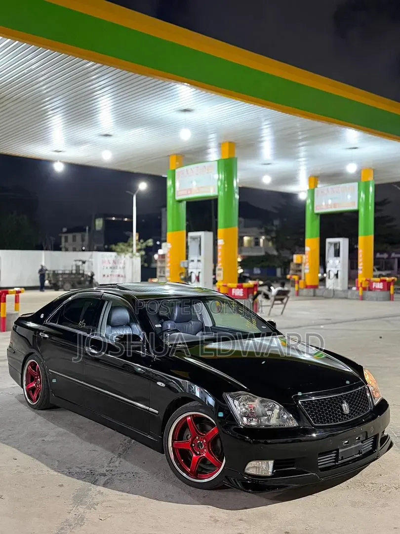 Toyota Crown 2006 Black