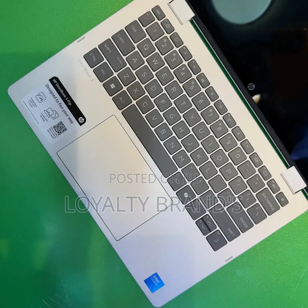 New Laptop HP OmniBook 5 Flip 14-fp0023dx 16GB Intel Core i7 SSD 512GB