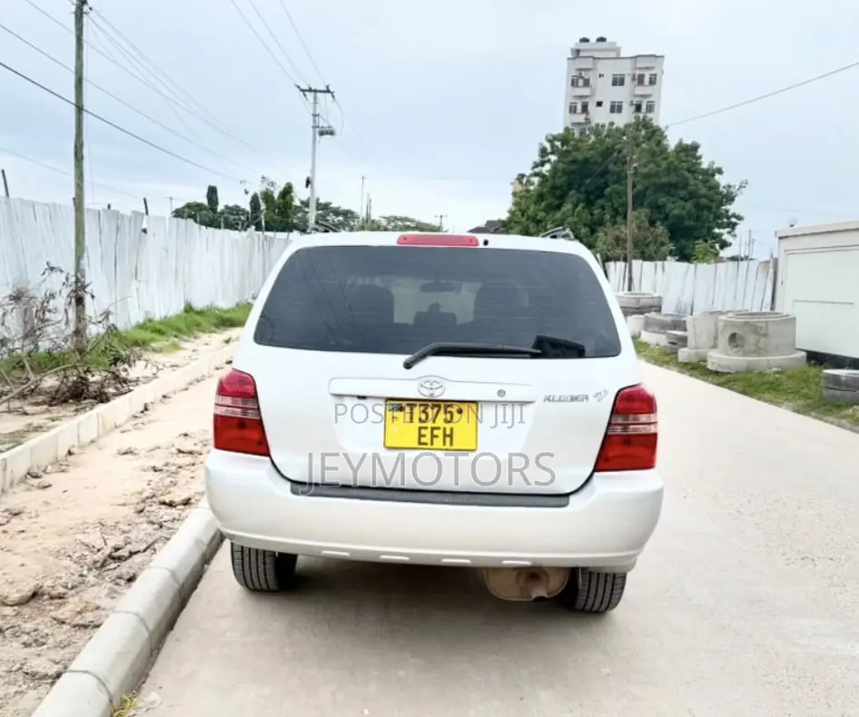 Toyota Kluger 2006 Silver