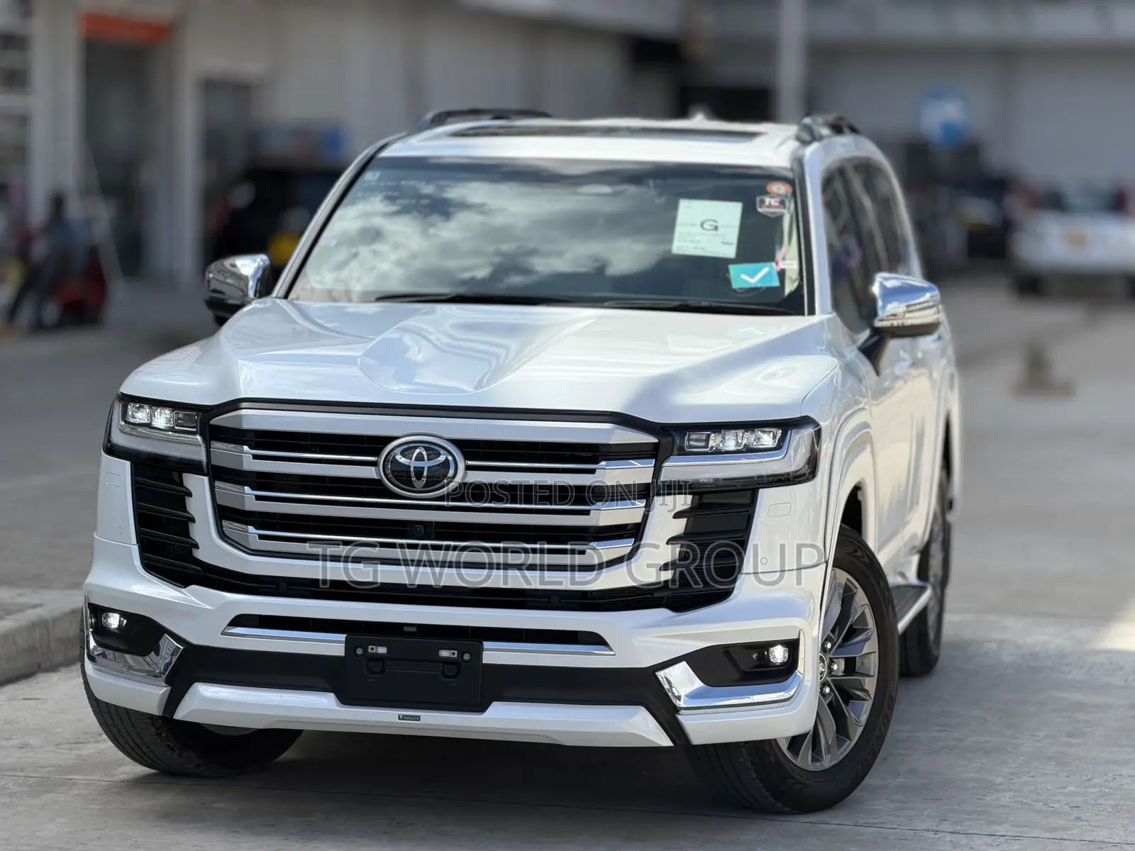 New Toyota Land Cruiser LC300 2025 White
