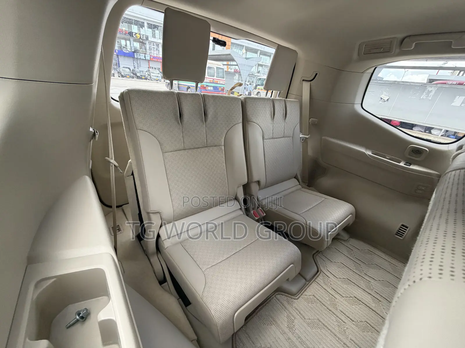 New Toyota Land Cruiser LC300 2025 White