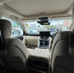 Toyota Land Cruiser 2025 Pearl