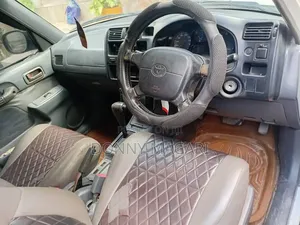 Toyota RAV4 1999 White