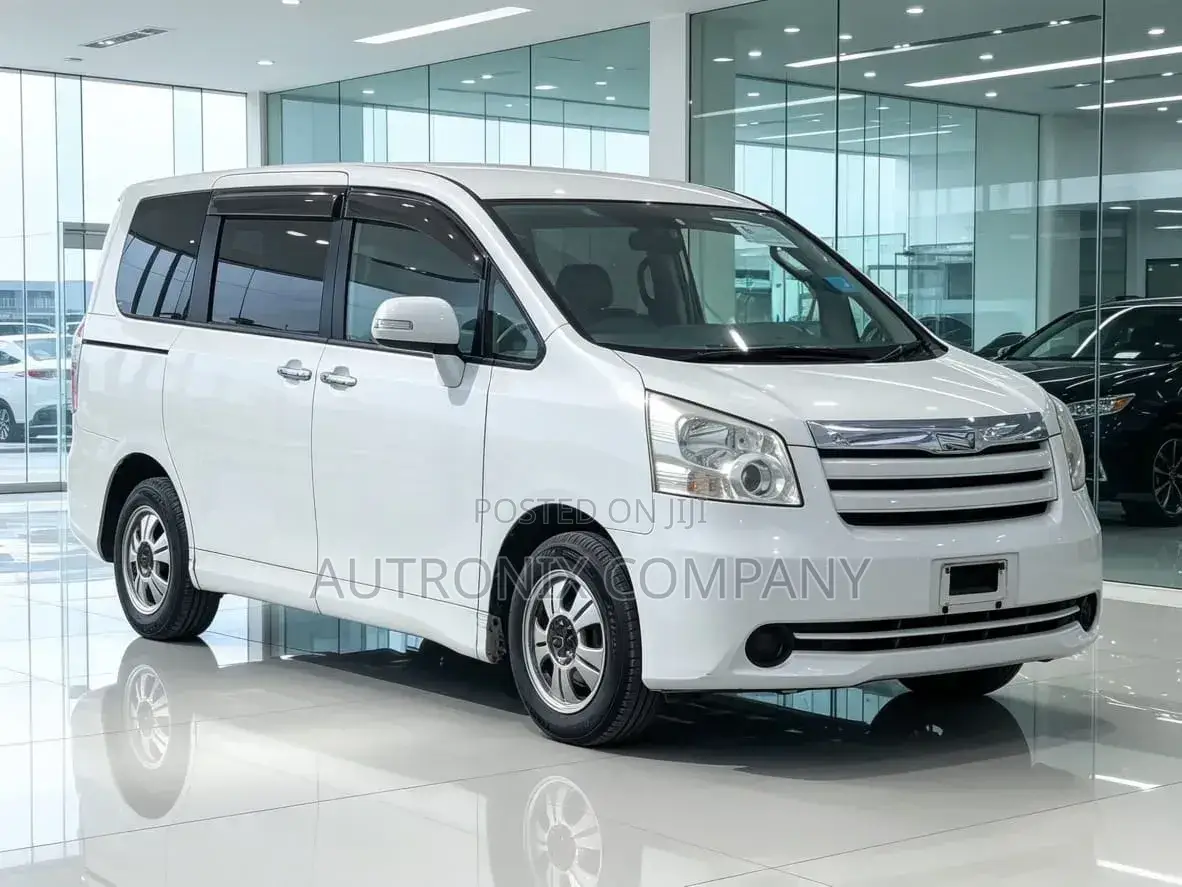 Toyota Noah 2009 White