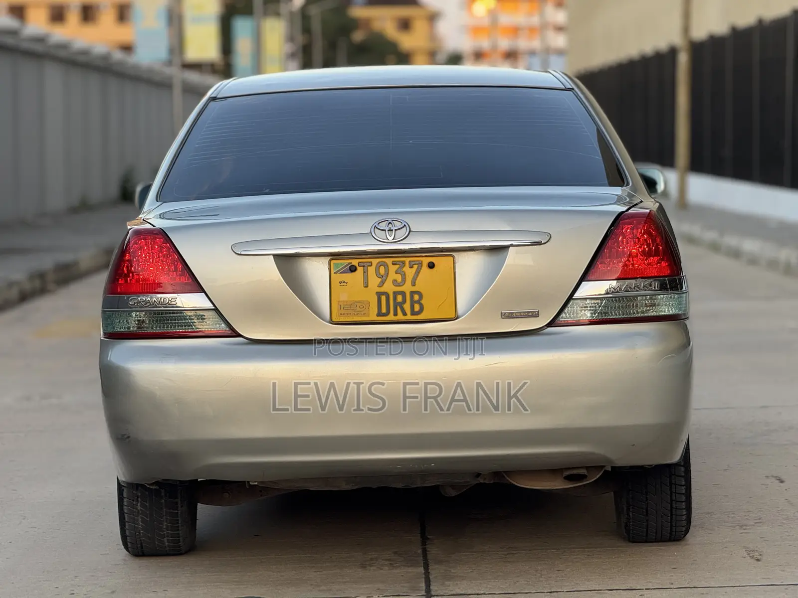 Toyota Mark II 2004 Silver