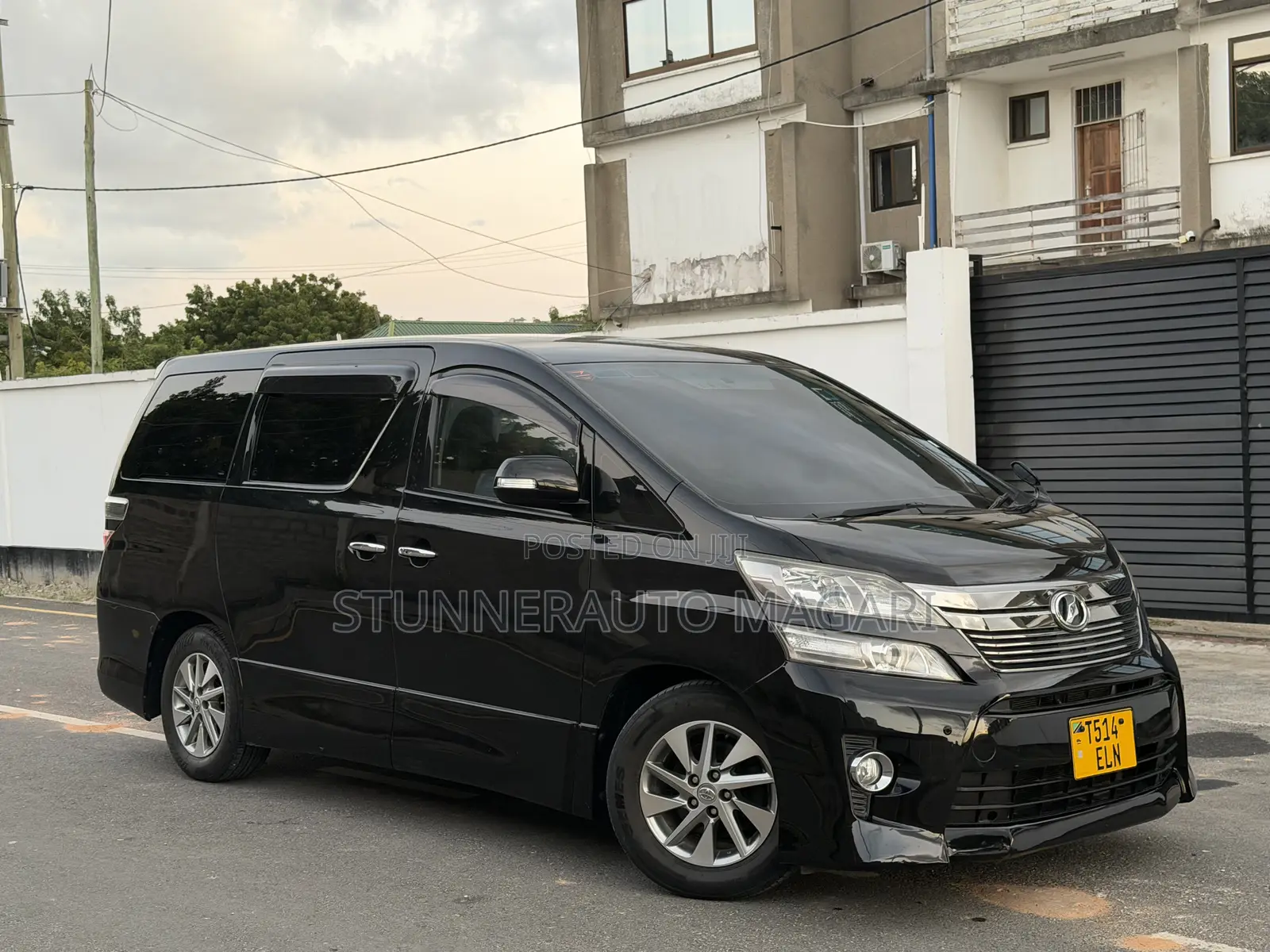 Toyota Vellfire 2010 Black