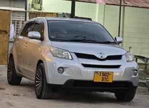 Toyota IST 2008 Silver