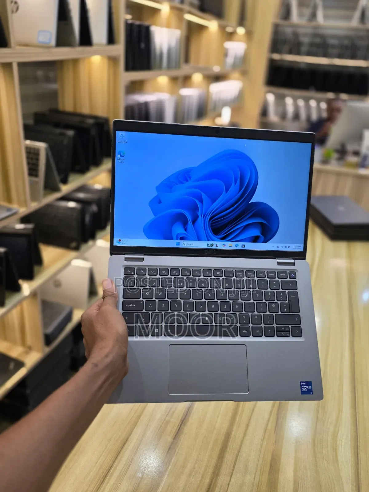 New Laptop Dell Latitude 5420 16GB Intel Core i7 SSD 256GB
