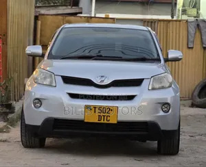 Toyota IST 2008 Silver