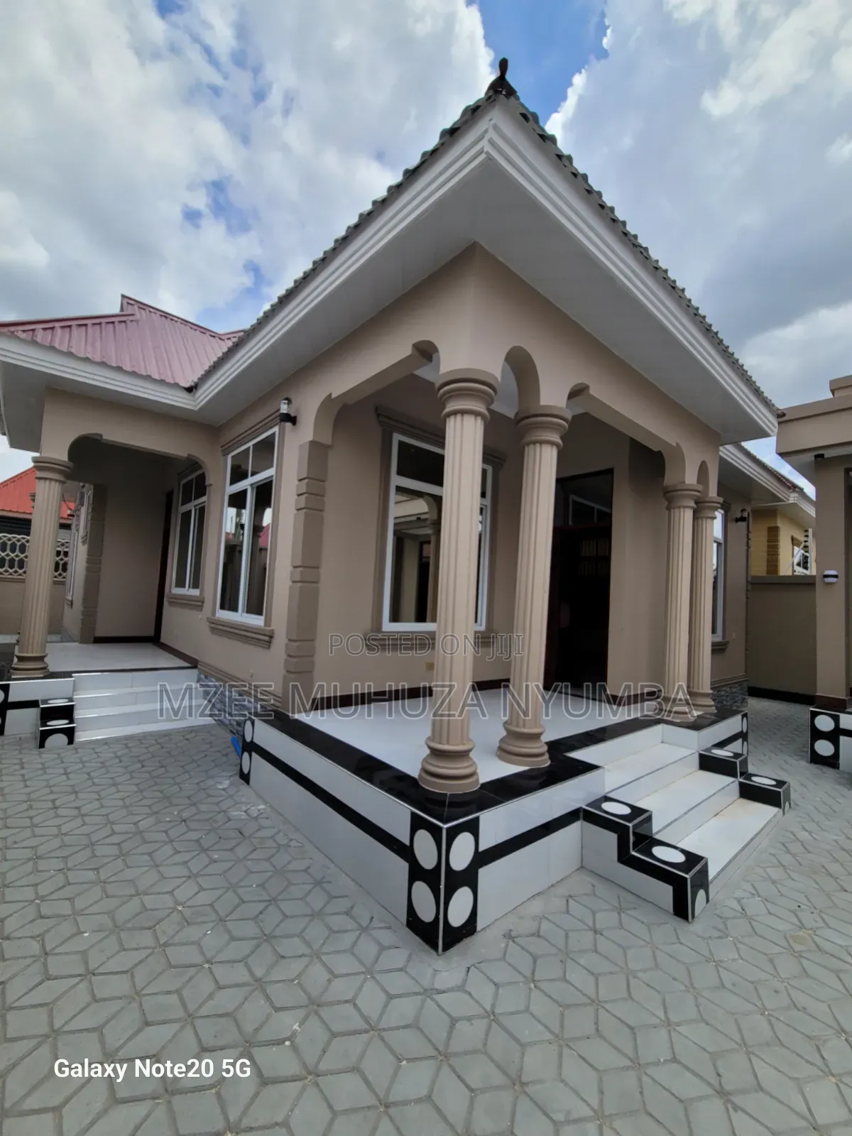 5bdrm House in Dovya, Mbagala for sale